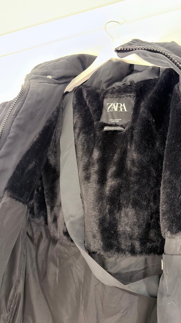 Zara Siyah Kapüşonlu Kadın Mont - Görsel 5