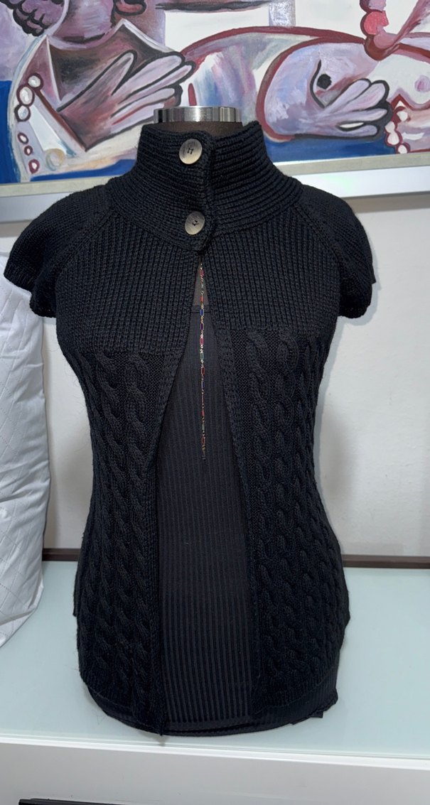 Siyah Kısa Kollu Yüksek Yakalı Triko Süveter - Görsel 3