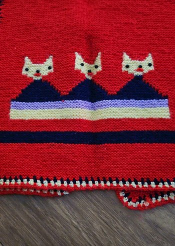 Kız Çocuk Nakışlı Kırmızı Bohem Triko Yelek - Görsel 4