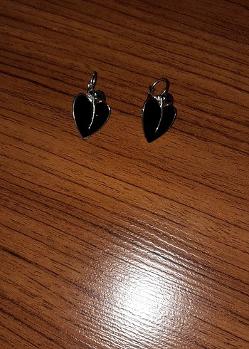 Parlak Siyah Gotik Midi Küpe