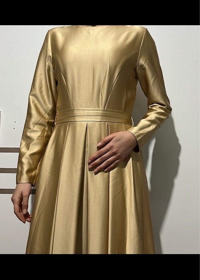 Gold pamuk saten elbise - Görsel 3