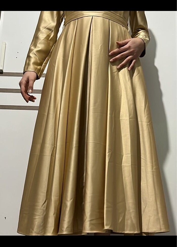 Gold pamuk saten elbise - Görsel 4