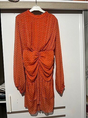 Turuncu puantiyeli elbise - Görsel 2