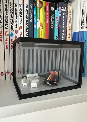 1:64 Diecast Showroom