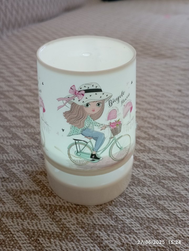 Beyaz Bisiklet Desenli Masa Lambası - Görsel 3