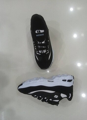 Skechers SKECHERS