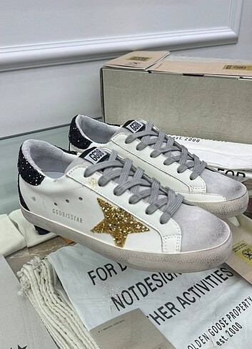 GOLDEN goose delux