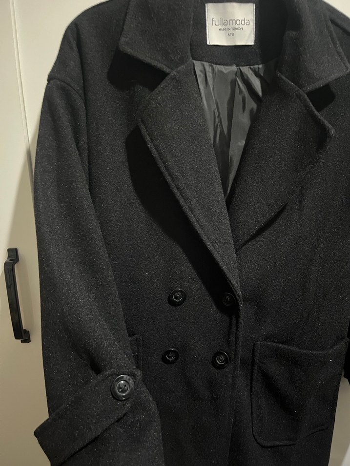 Siyah kaşe kaban - Görsel 2