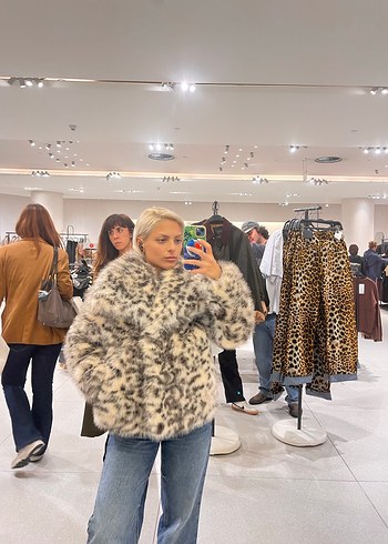 ZARA Gri Leopar Desenli Kadın Suni Kürk - Görsel 4