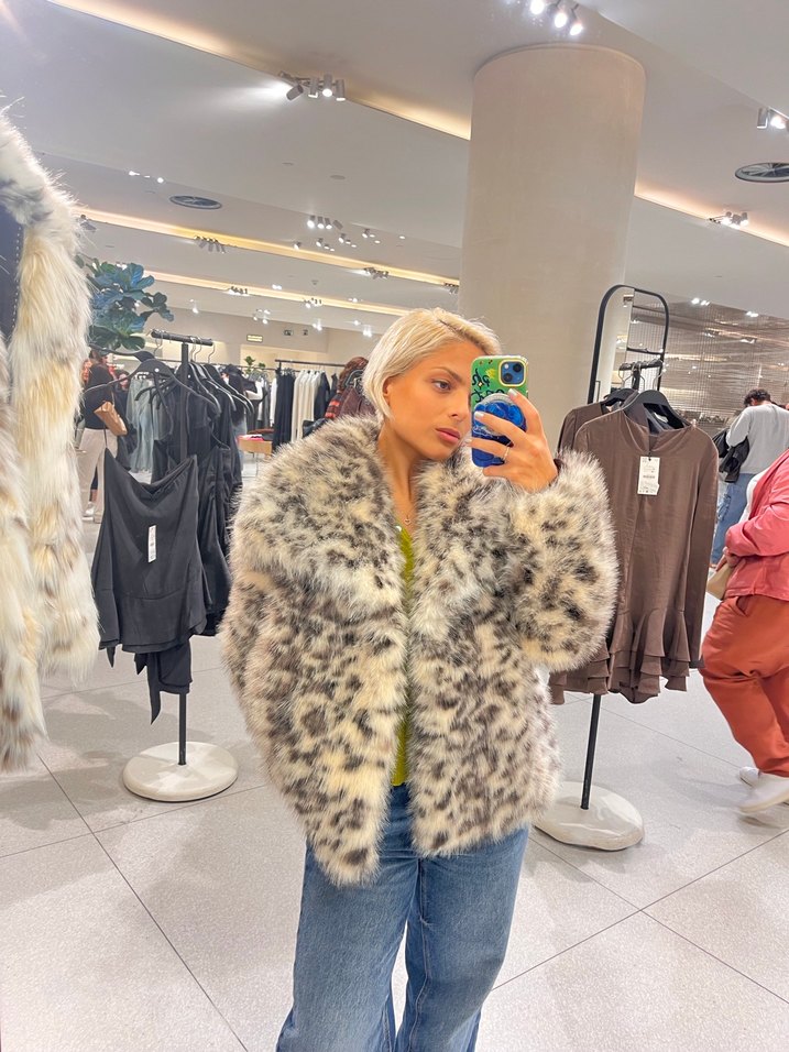 ZARA Gri Leopar Desenli Kadın Suni Kürk - Görsel 2