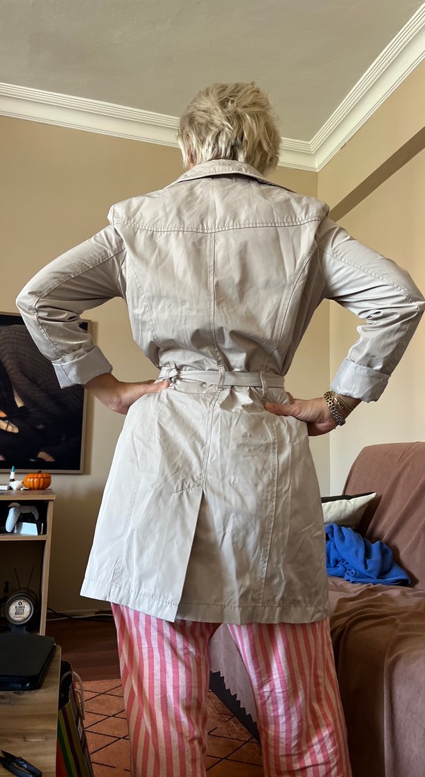 Lc Waikiki LCW Bej Düğmeli Midi Kadın Trençkot 38 beden - Görsel 2