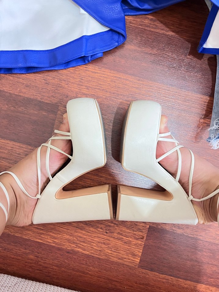 Beyaz Platform Topuklu Bağcıklı Kadın Ayakkabı - Görsel 5