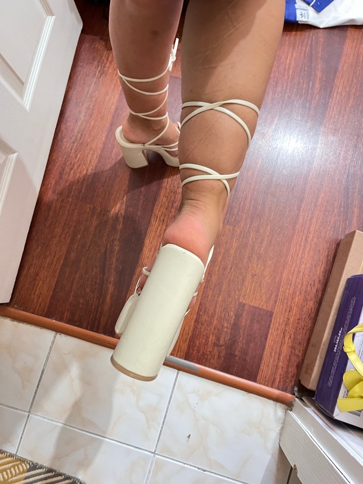 Beyaz Platform Topuklu Bağcıklı Kadın Ayakkabı - Görsel 3