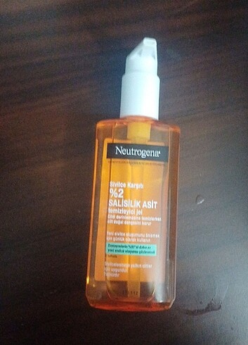 Neutrogena yüz temizleme