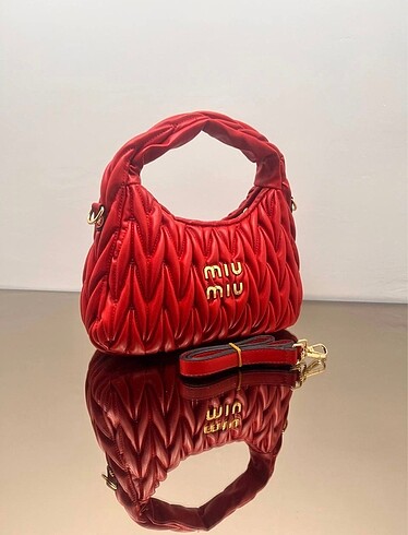 Miu Miu wander bağ