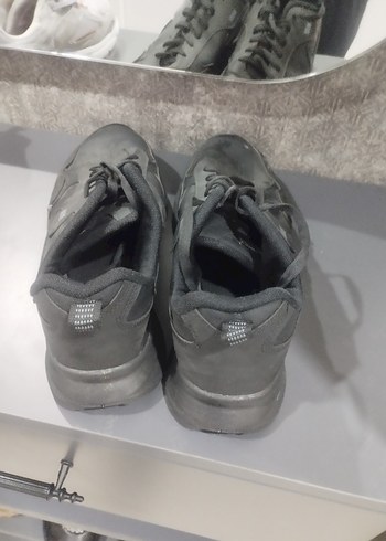 Siyah ve Gri Erkek Spor Ayakkabı Bağcıkları Nike 42 numara - Görsel 2