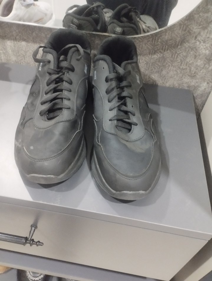 Siyah ve Gri Erkek Spor Ayakkabı Bağcıkları Nike 42 numara - Görsel 3