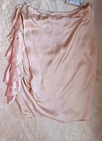 H&M H&M drapeli ve farbala detaylı etek
