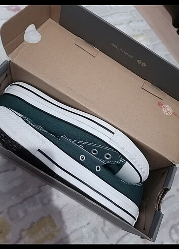 40 Beden Converse ayakkabı