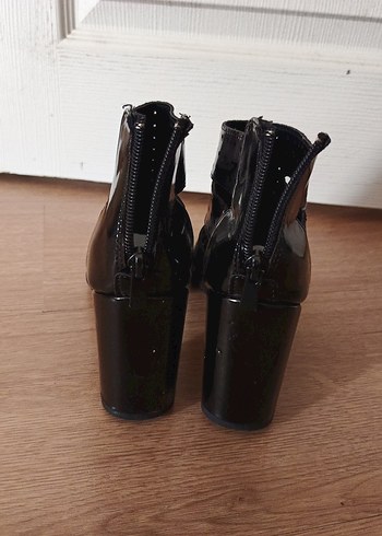 38 Beden Kadın Siyah Rugan Stiletto Topuklu Ayakkabı