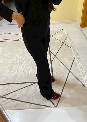 Siyah Kadın Denim İspanyol Paça Jean - Görsel 3