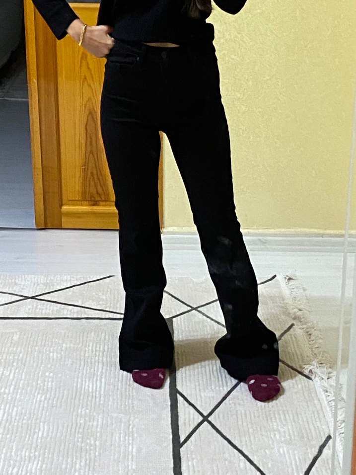 Siyah Kadın Denim İspanyol Paça Jean - Görsel 2