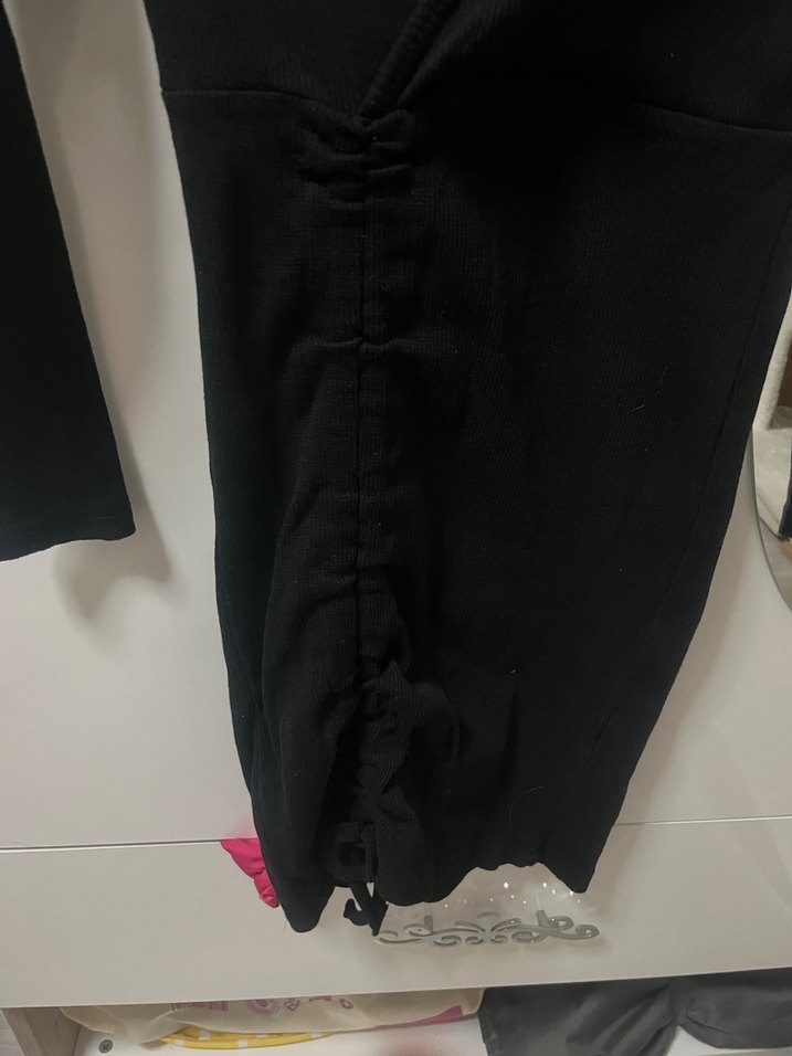 Siyah V Yaka elbise - Görsel 2