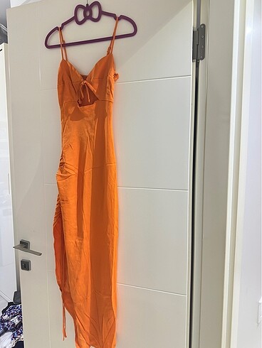 Bershka Elbise