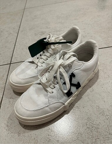 Off-White Off-White Kadın Spor Ayakkabısı