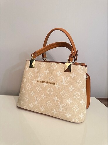 Louis Vuitton Çanta