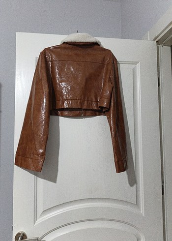 Kürk Detaylı Kısa Kahverengi Deri Kadın Ceket - Görsel 2
