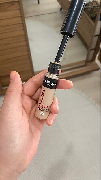 xs Beden Loreal İnfaillible Kapatıcı