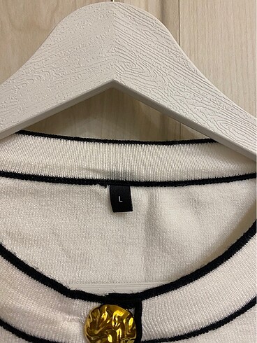 Triko sıfır kollu bluz - Görsel 2