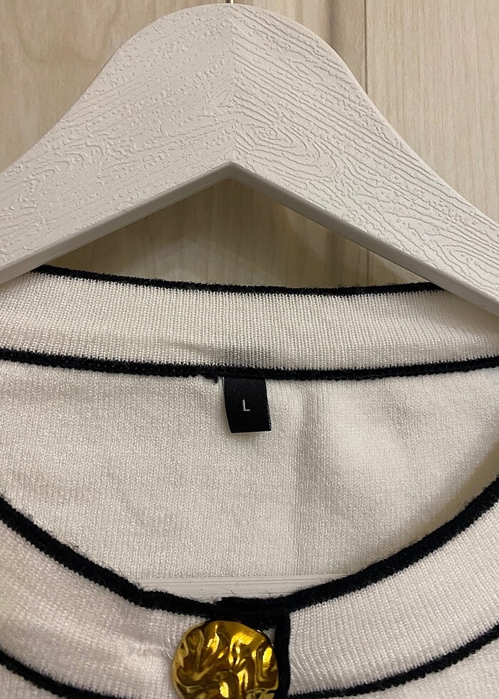 Triko sıfır kollu bluz - Görsel 2