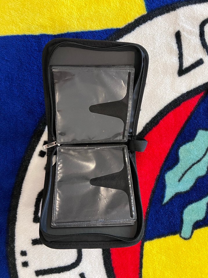 Kırmızı Fermuarlı CD Çantası - Görsel 3