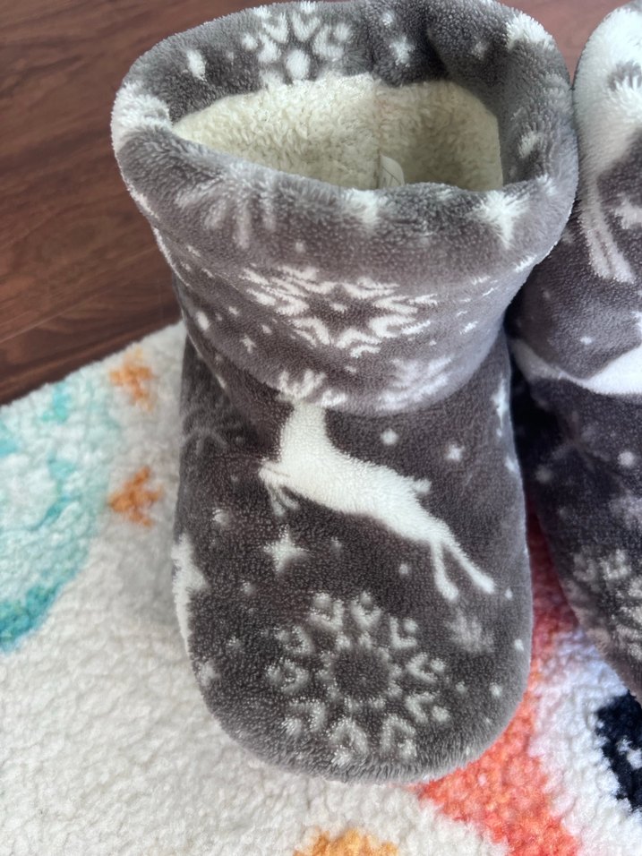 Gri Kürklü Kız Erkek Çocuk Sıcak Ev Terliği - Görsel 2