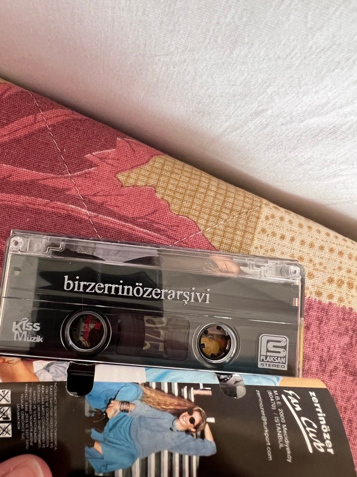 Bir Zerrin Özer Arşivi Kaset Albümü - Görsel 3