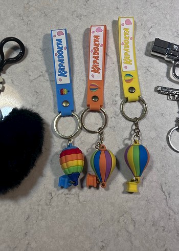 Diğer Renkli Balonlu Kirik Kalem Anahtarlik Seti