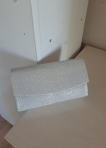Gri Parlak Kadın Portföy Çanta