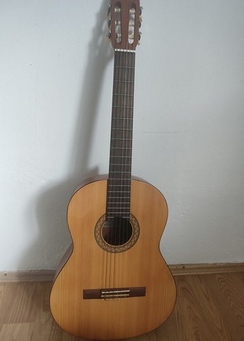 Bej Parlak Klasik Gitar Yamaha C30M