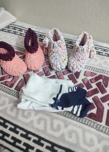 Kız Çocuk Renkli Örgü Ev Terlikleri - Görsel 5