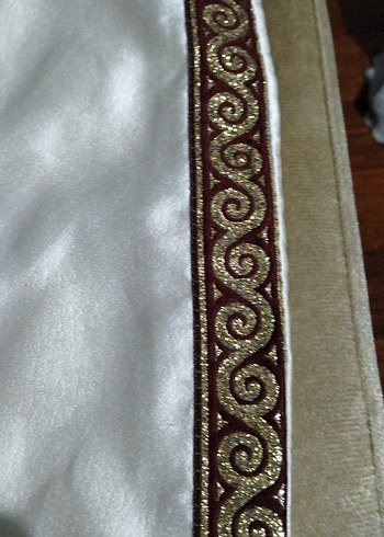 Nakışlı Parlak Beyaz Kırlent Kılıfı 2 adet - Görsel 2