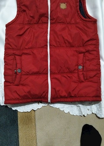 Kapüşonlu Kırmızı Erkek Çocuk Yelek - Görsel 2