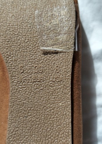 Süvet badem taba renkli etiketli ayakkabı - Görsel 6