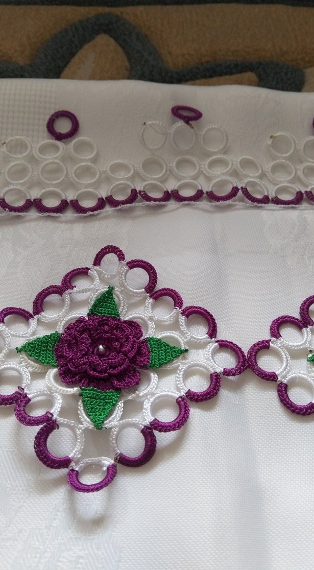 Mor Çiçekli Bohem Dantel Motif  havlu kenar ve üstü çeyiz - Görsel 3