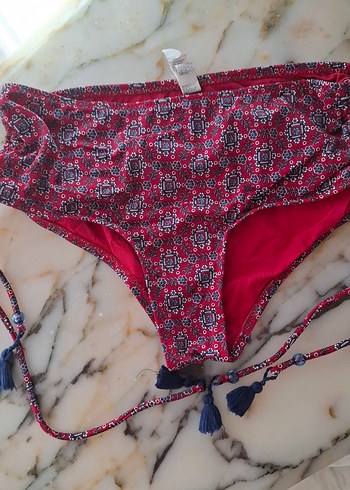 Püsküllü Renkli Bohem Bikini Takımı - Görsel 2