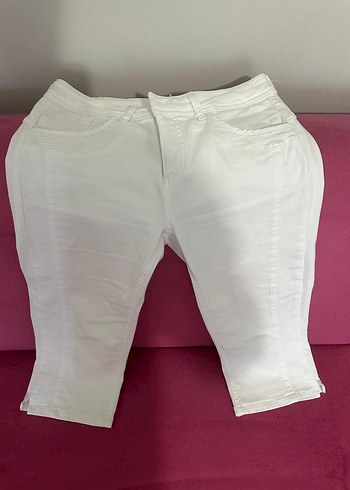 Beyaz Mini Kadın Pantolon