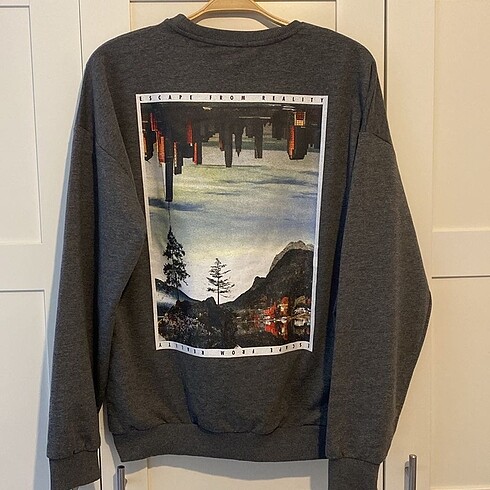 Gri Antrasit Sırt Baskılı Sweatshirt