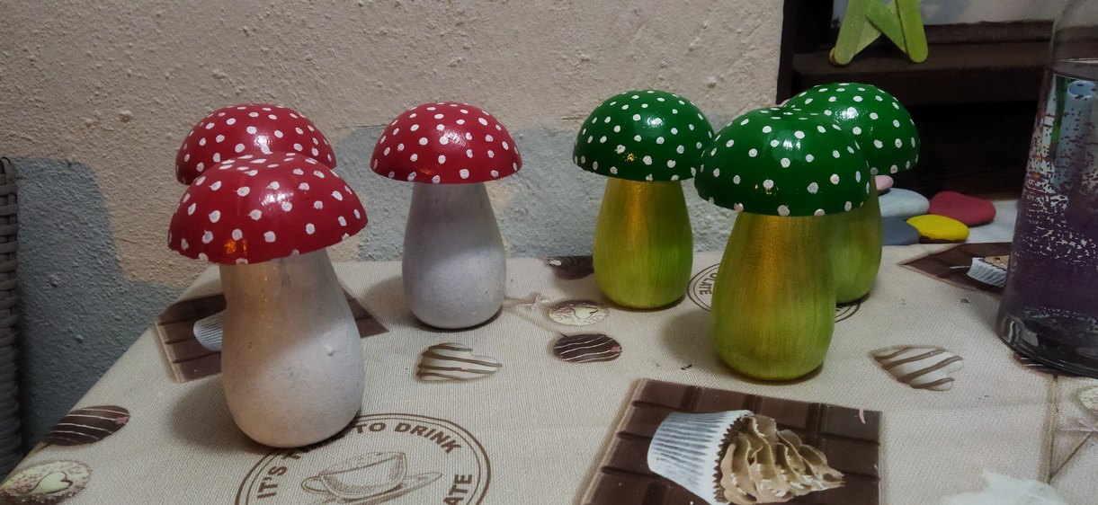 Kırmızı Puantiyeli Mantar Figürleri - Görsel 2