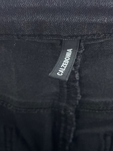 m Beden siyah Renk Calzedonia Jean / Kot %70 İndirimli.